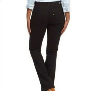 Levi's 515 Bootcut Short